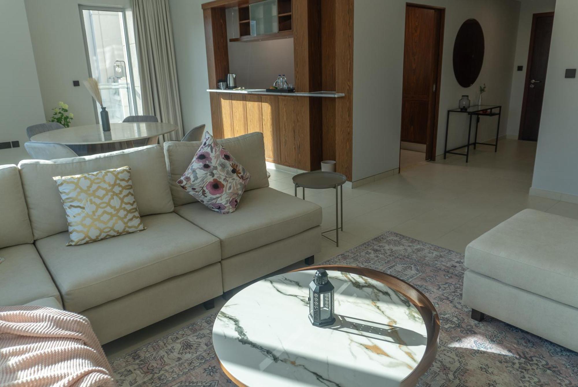 Апартаменты Downtown Oasis, Burj Khalifa Views, Luxury Amenities Дубай Экстерьер фото