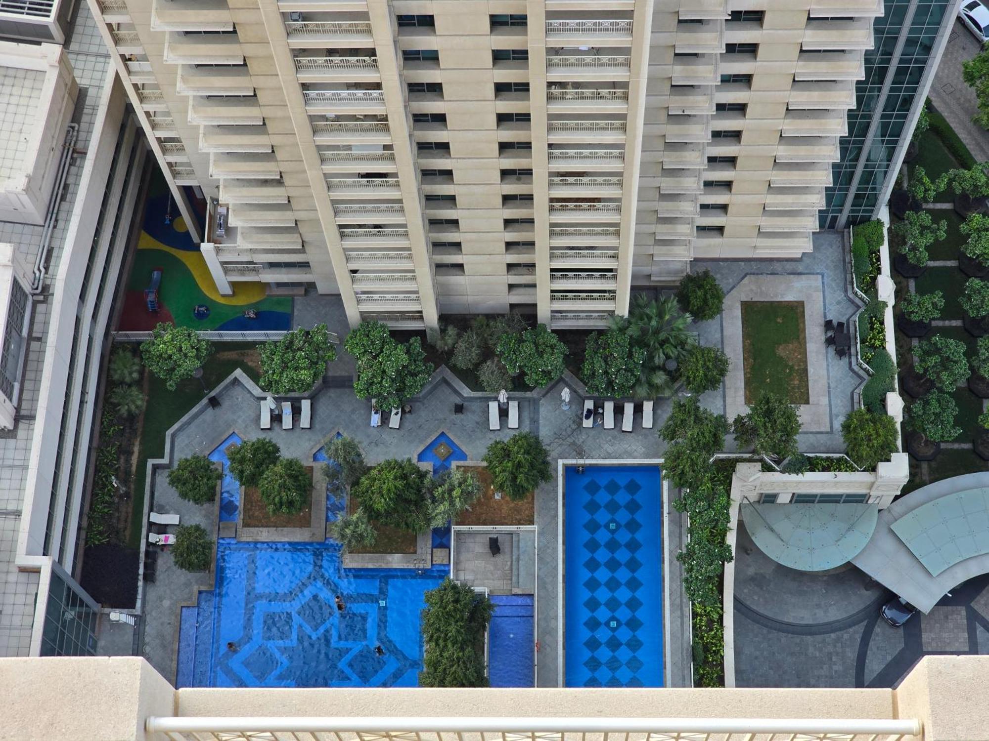 Апартаменты Downtown Oasis, Burj Khalifa Views, Luxury Amenities Дубай Экстерьер фото